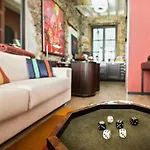 Montee Du Change شقة *