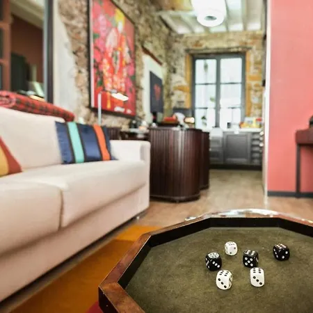 Montee Du Change Apartment *